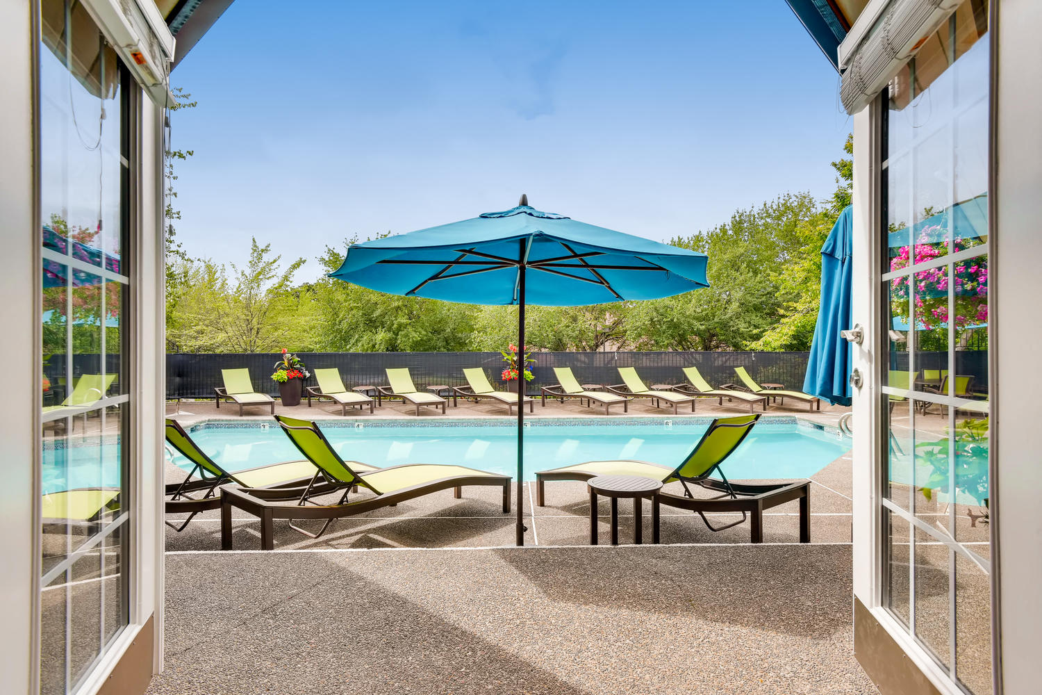 Apartments in Lake Oswego, OR Westlake Meadows Home